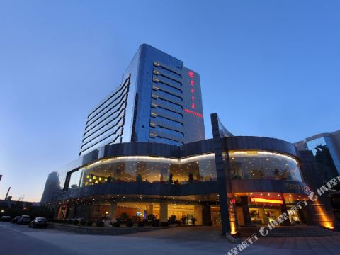 イーストホテル