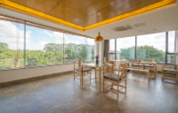 Fujian Minyuan Hotel (Minhou University Town Minjiang University Academic Exchange Center)