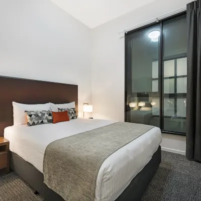 Melbourne CBD Central Apartment Hotel Official Hotels near Melbourne Arena