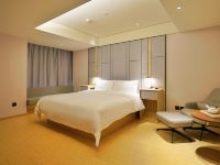全季酒店(西安高新区科技路店) - 零压高级大床房