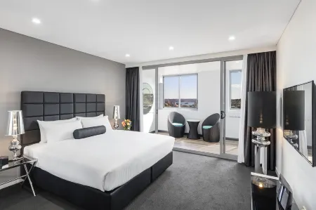 Meriton Suites Bondi Junction Отели рядом с достопримечательностью «Парк Купер»