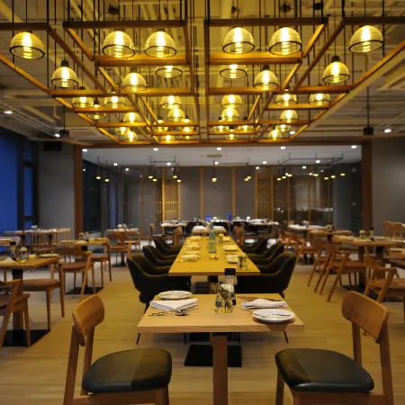 Oakwood Hotel & Residence Sri Racha