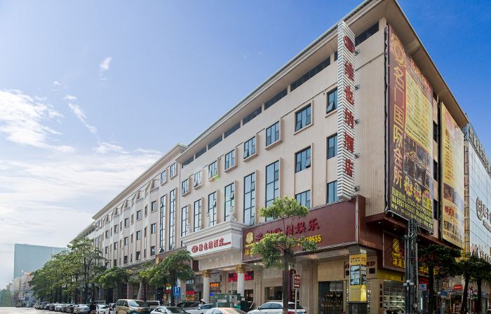 Vienna Hotel (Zhongshan Dengdu Guzhen Store)
