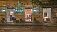 Hotel Isa Hotels near Colosseum