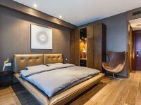 南京引体向上酒店式公寓 - 轻奢观景大床房