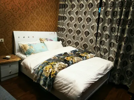 Xiongfulong Hotel Отели рядом с достопримечательностью «Tiankeng Group»