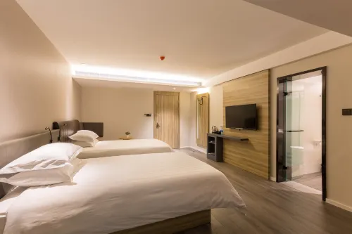 INTO Yunbai Hotel (Hengdian Film and Television City Pedestrian Street) - 2-Star