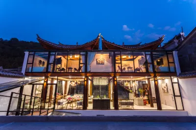 Jibian Jiyi Panoramic Hot Spring Inn Hoteles cerca de Dagunguo Scenic Resort