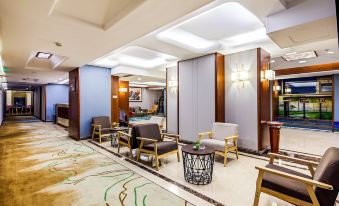 Lujia International Hotel