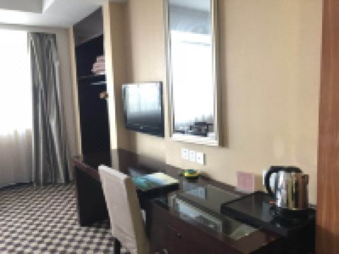 信阳龙潭大酒店 - 阳光标准间