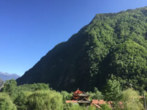 Songpinggou Yunmengge Holiday Hotel - 2 tähden