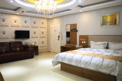 Hongshun Business Hotel (Jiaxiang Railway Station) Hotels near Jiaxiang Department Store