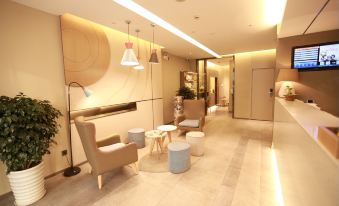 Home Inn NEO (Shenzhen Dongmen Pedestrian Street Sunbu Subway Station)