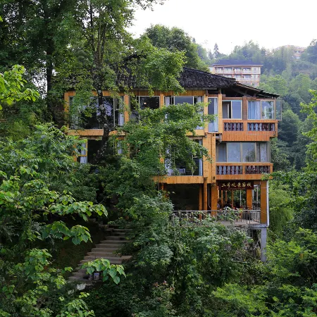 Maple Hotel