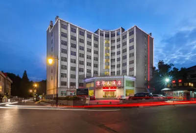 Hengdian World Studios Jinghua Grand Hotel (Qinwang Palace Qingming Shanghe Tu) Hotel in zona Riverside Scene at Qingming Festival Scenic Spot