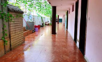 Yongxin Center Hotel