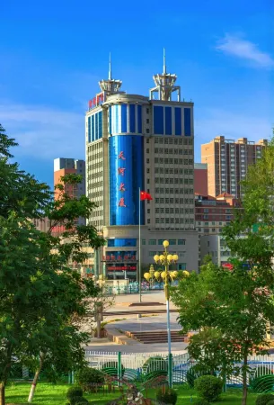 Yanqi Yindu Business Hotel (People's Square)