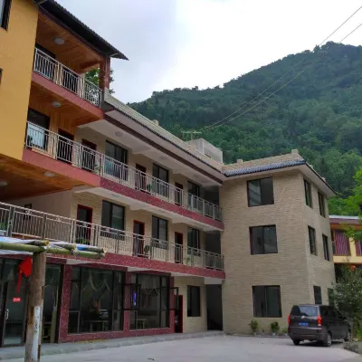 Yixue Shanzhuang Hostel โรงแรมใกล้เคียงหยุนแด