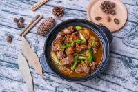 Moon and Sixpence Hotel