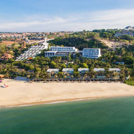 The Cliff Resort & Residences
