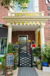 Yulian Tree Smart Hotel (Xinyang Railway Station Branch) Hotel in zona Shihe Park