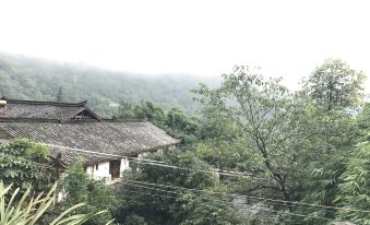 Qingyinge Dongjin Hostel