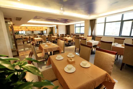 Golden Phoenix Holiday Inn