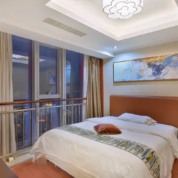 Yuelan Seaview Hotel Apartment (Qingdao May Fourth Square China Railway Center)