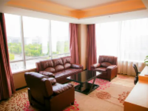 Lavande Hotel (Dongping Sports Conference and Exhibition Center Baifoshan) Hotels in Dongping