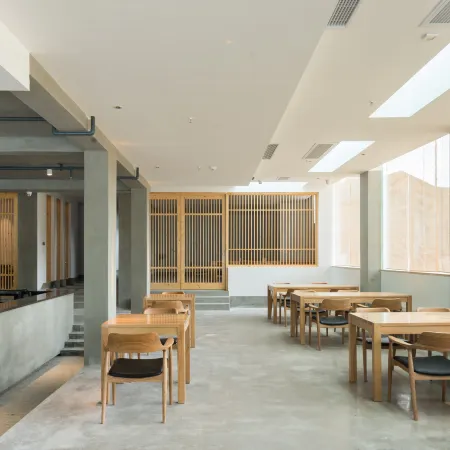 Waterside Boutique Hotel