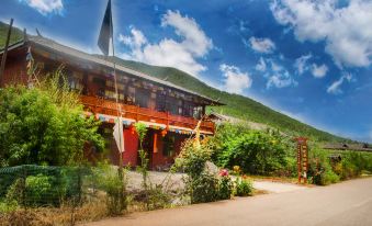 Lugu Lake Lakezhima Homeland Chinese Inn