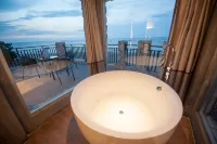 Xuwen Antarctic Village Artist Tribe