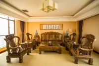 Jiangshan Hotel - Parkering