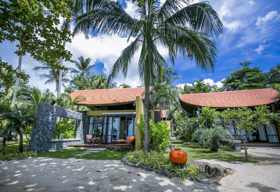 5. 뉴 스타 비치 ..