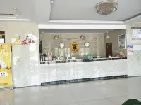 Super 8 Feixian New Bus Station Yinyuan Jiaju Square