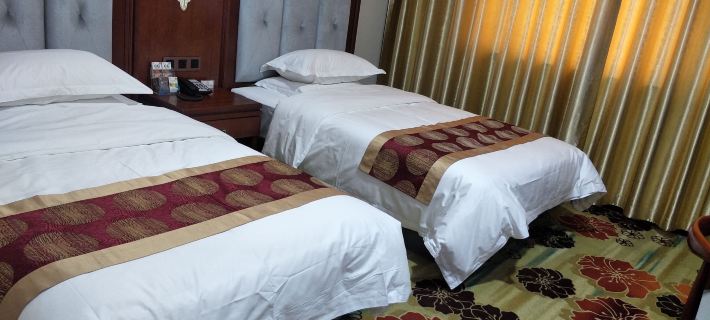 Aifeel Hotel (Baicheng Railway Station Pedestrian Street) Hotel a Baicheng