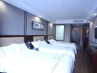 临泉半岛酒店 - 舒适三床房