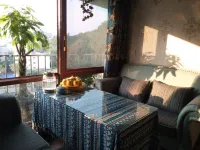 Yanting Yunshang Aduo Self-service Inn فنادق في يانتينغ