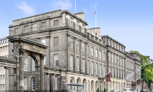 Apex Waterloo Place Hotel