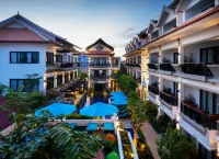 Khmer Mansion Residence Hotels near For Arts' sake