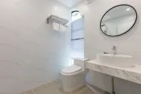 Lai Lai Hotel(Sanya Dadonghai Summer Department) - Inns