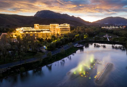 Arcadia International Hotel ZhangjiakouHotel Overview