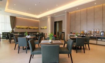 Homeinn Plus Hotel (Dali Ancient City South Gate)