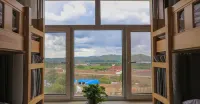 Alshan Mirror Photography Theme Hotel