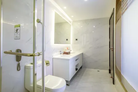 Zhuhai platinum union Auman Holiday Inn (Sports Center store) Отели рядом с достопримечательностью «Putuo Temple»