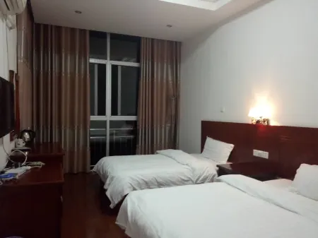 Yongxiu New Home Restaurant Inn Отели рядом с достопримечательностью «Yunju (Cloud Home) Mountain»