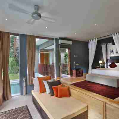Ambong Pool Villas - Private Pool Rooms