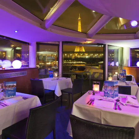 VIP Paris Yacht Hôtel & Spa