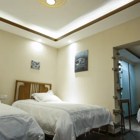 QSHAN GALLERY HOTEL