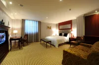 MRT Hotel Hotels in New Taipei